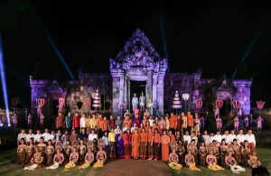 ศรัทธาแห่งสายน้ำ สืบสานประเพณีลอยกระทง แสง สี เสียง สุดตระการตา ในงาน “บารายศรัทธา สมมาสายน้ำ ปราสาทเมืองต่ำ น้อมนำบูชา” ๑๐-๑๑ พฤศจิกายน ๒๕๖๒ ณ ปราสาทหินเมืองต่ำ จังหวัดบุรีรัมย์