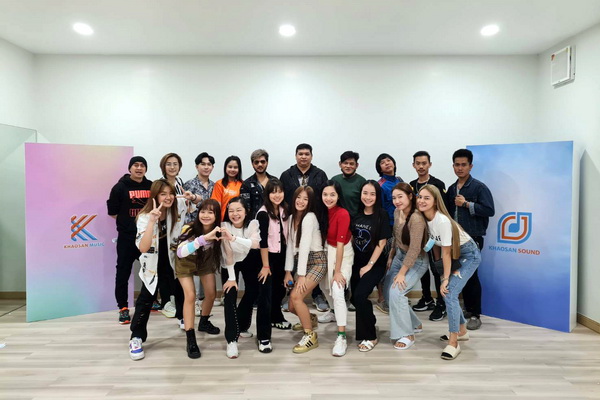 คุณโก้-วรพงษ์ บอสใหญ่ค่ายข้าวสารซาวน์-ข้าวสารมิวสิค