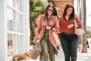 ฟิตบิท ชวนแก๊งเพื่อนมาฉลองวันมิตรภาพสากล!!