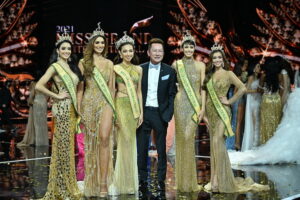 คุณณวัฒน์ ถ่ายภาพร่วมกับ MGI2021