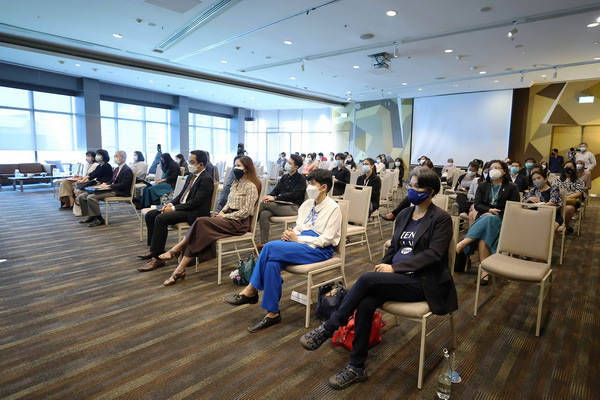 สังคมเพื่อเราทุกคน (Inclusive Society)”